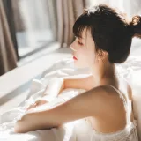 桜桃喵《白纱糖02》写真图集 35P｜在线预览与图包下载