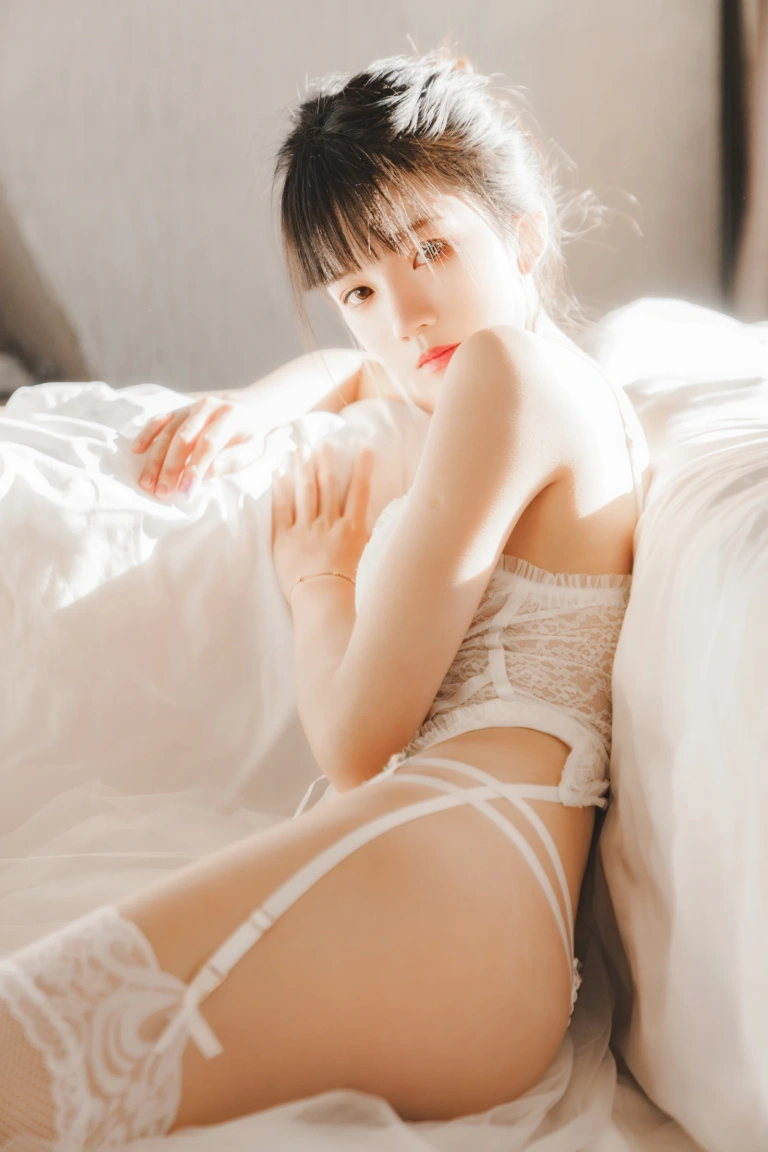 桜桃喵《白纱糖02》写真图集 35P｜在线预览与图包下载