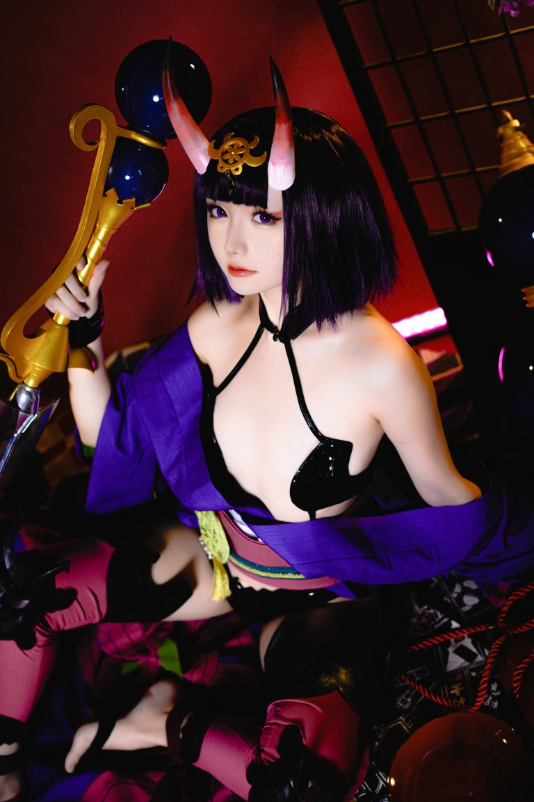 星之迟迟《《星之彼方》 酒吞原皮》写真图集 20P｜在线预览与图包下载