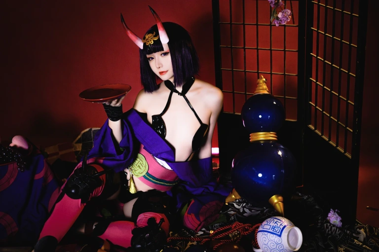 星之迟迟《《星之彼方》 酒吞原皮》写真图集 20P｜在线预览与图包下载