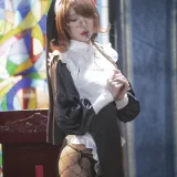 阿包也是兔娘《加冕图 修女》写真图集 26P｜在线预览与图包下载
