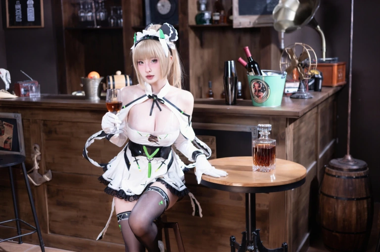 清水由乃《交错战线 布尔特根·迷情香槟》写真图集 42P｜在线预览与图包下载