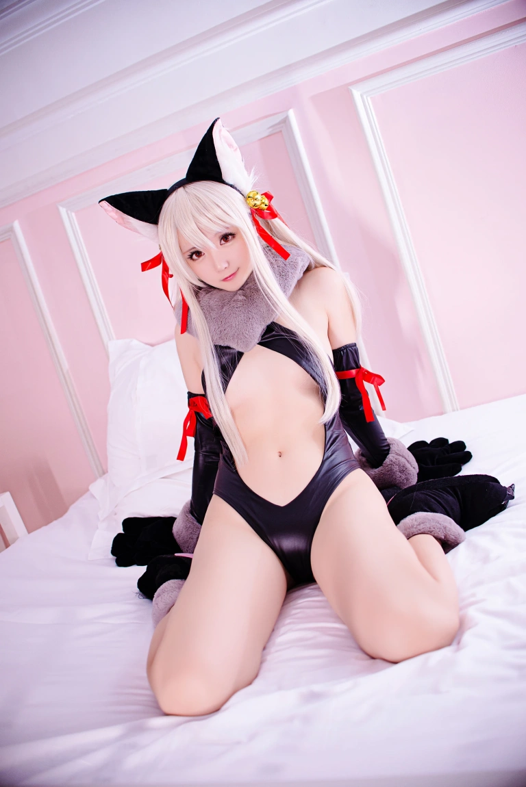 星之迟迟《《星之彼方》 伊莉雅》写真图集 20P｜在线预览与图包下载