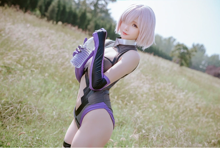 星之迟迟《《星之彼方》 壁纸》写真图集 12P｜在线预览与图包下载