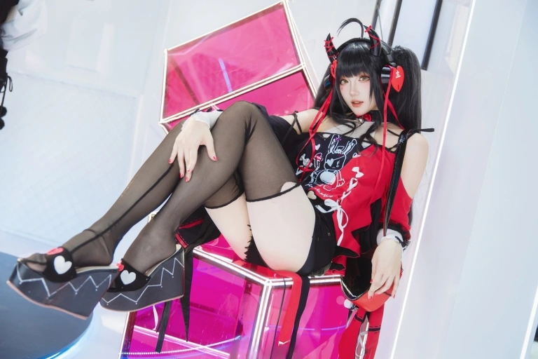 瓜希酱《交错战线cos旋律》写真图集 14P｜在线预览与图包下载