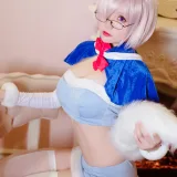 星之迟迟《《星之彼方》 套组赠送 玛修芙芙》写真图集 15P｜在线预览与图包下载