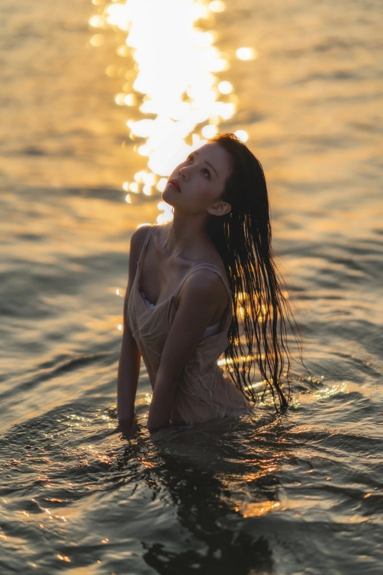 桜桃喵《潮汐》写真图集 33P｜在线预览与图包下载