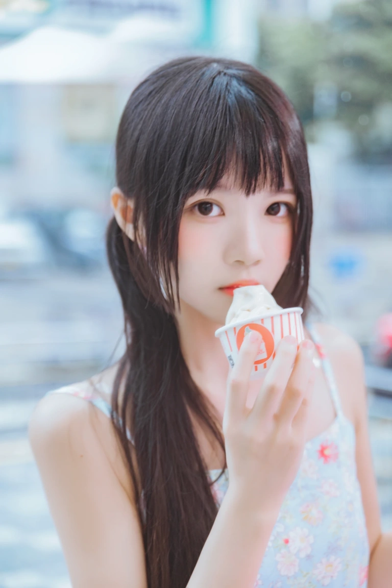 桜桃喵《甜甜×4》写真图集 53P｜在线预览与图包下载