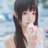 桜桃喵《甜甜×4》写真图集 53P｜在线预览与图包下载