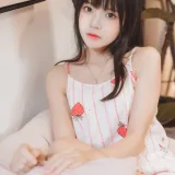 桜桃喵《甜甜×4》写真图集 53P｜在线预览与图包下载