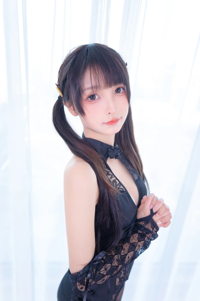 神楽坂真冬《第四季 序号18：《恋爱魔咒》》写真图集 75P｜在线预览与图包下载