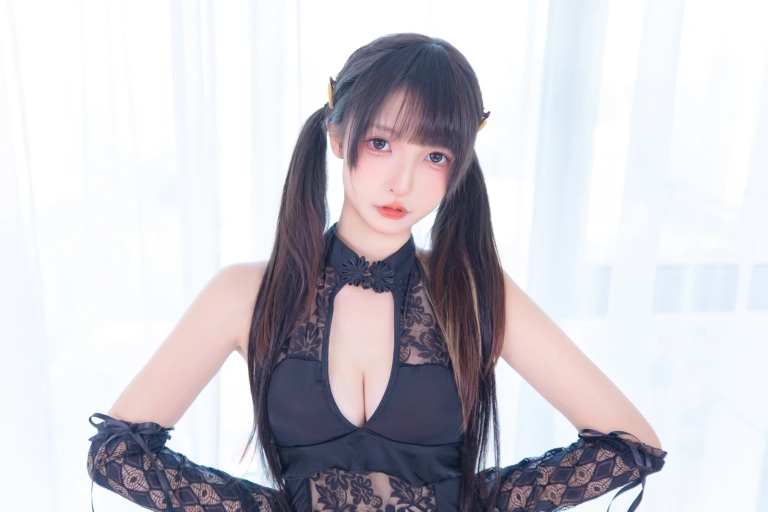 神楽坂真冬《第四季 序号18：《恋爱魔咒》》写真图集 75P｜在线预览与图包下载