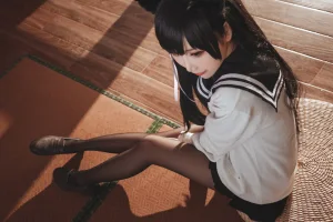 面饼仙儿《爱宕JK2》写真图集 47P+1V｜在线预览与图包下载