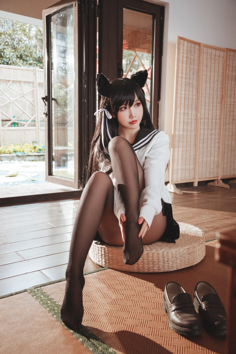 面饼仙儿《爱宕JK2》写真图集 47P+1V｜在线预览与图包下载
