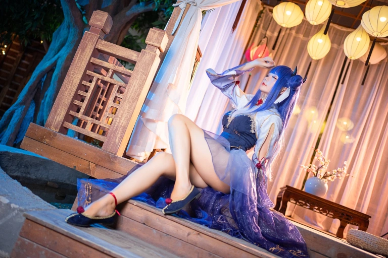 星之迟迟《《琉璃之宴》 伊吹》写真图集 25P｜在线预览与图包下载