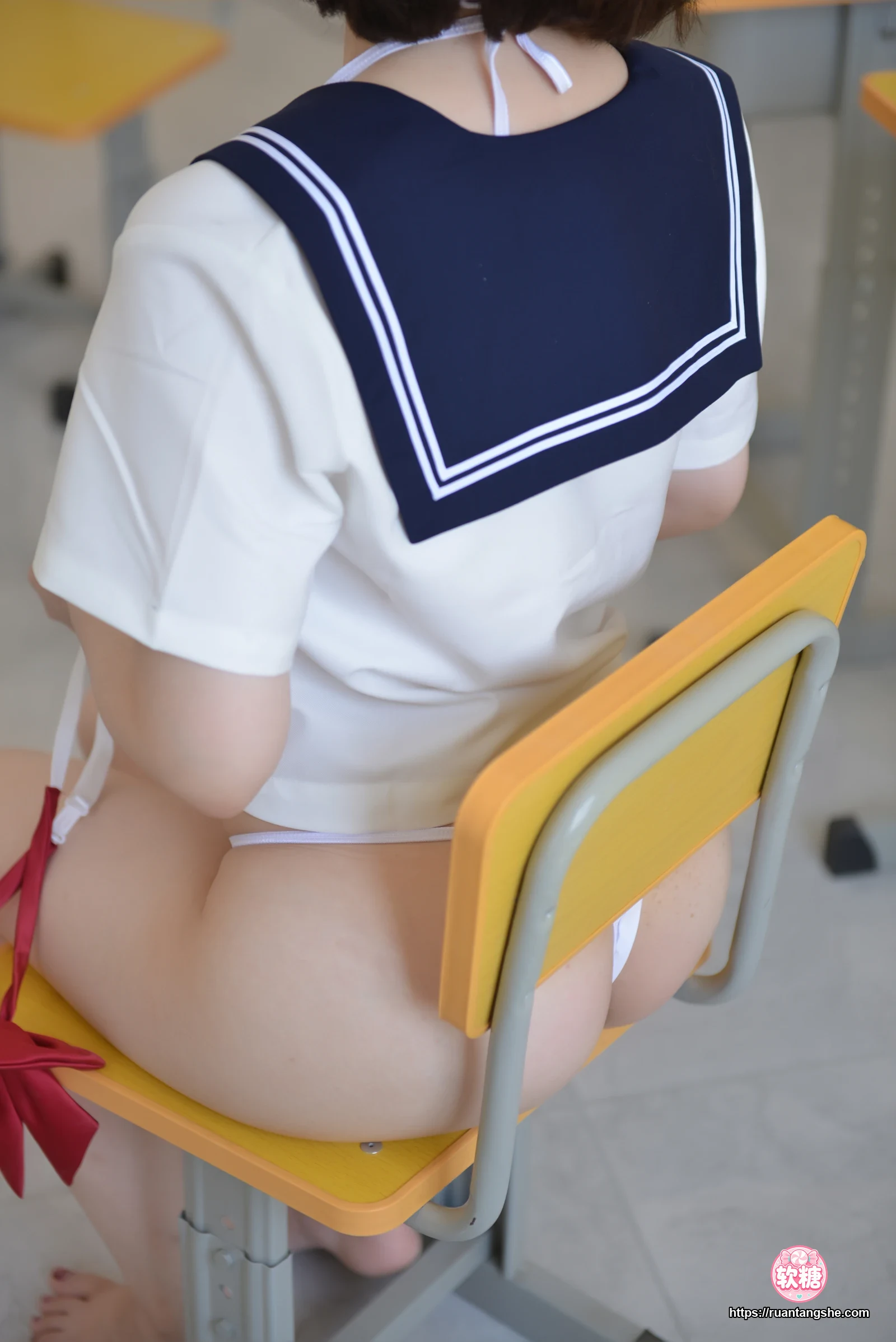雯仔不讲道理 雯仔不讲道理 NO.102 - 生日特别图 教室JK制服