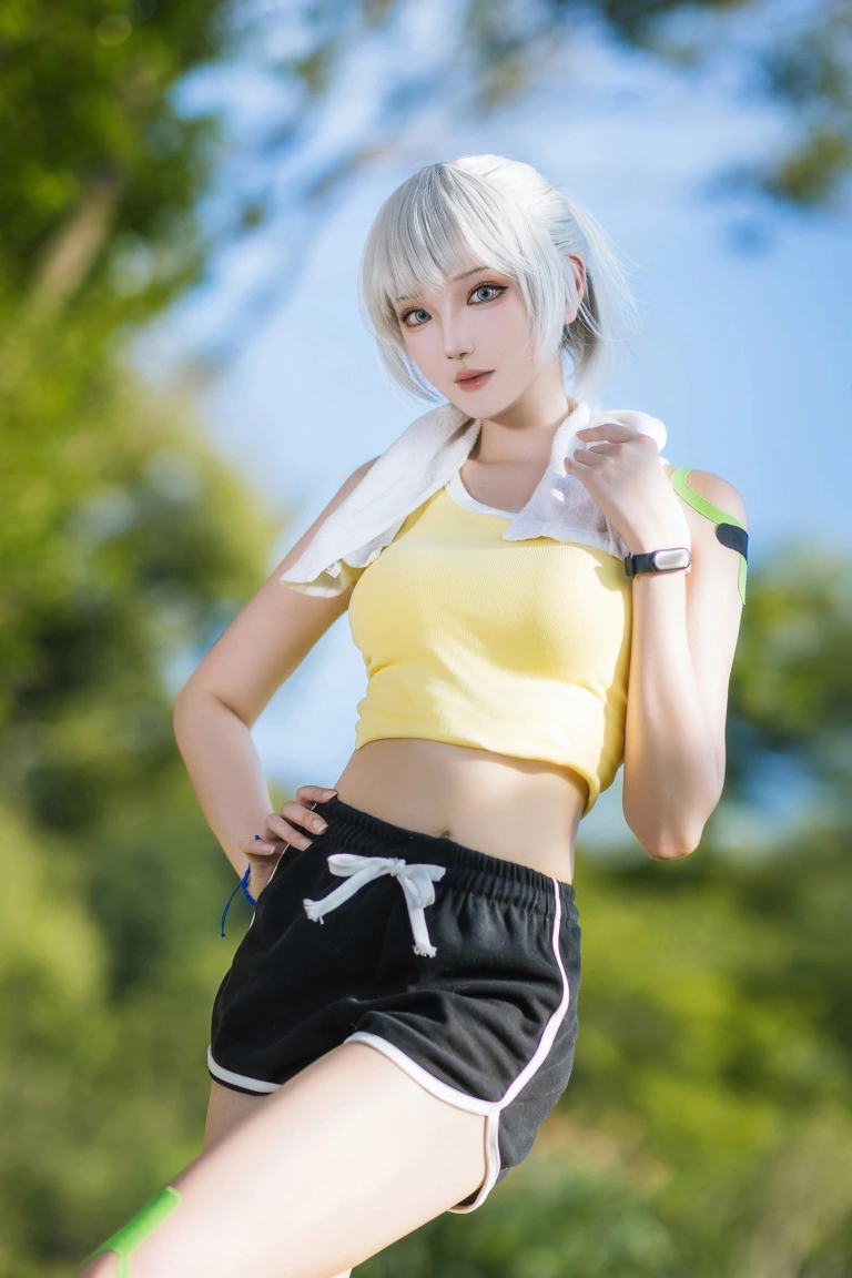瓜希酱《灵笼 白月魁运动服》写真图集 15P｜在线预览与图包下载