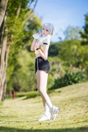 瓜希酱《灵笼 白月魁运动服》写真图集 15P｜在线预览与图包下载