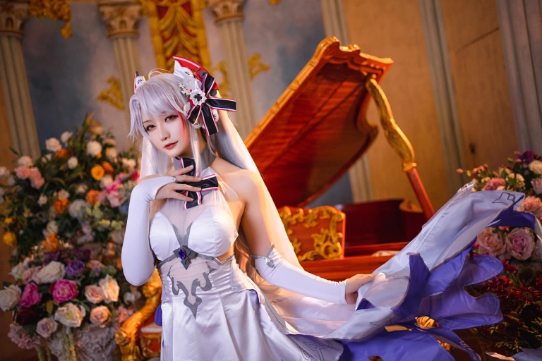 星之迟迟《《秘密花园》 欧根婚纱》写真图集 20P｜在线预览与图包下载