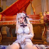 星之迟迟《《秘密花园》 欧根婚纱》写真图集 20P｜在线预览与图包下载