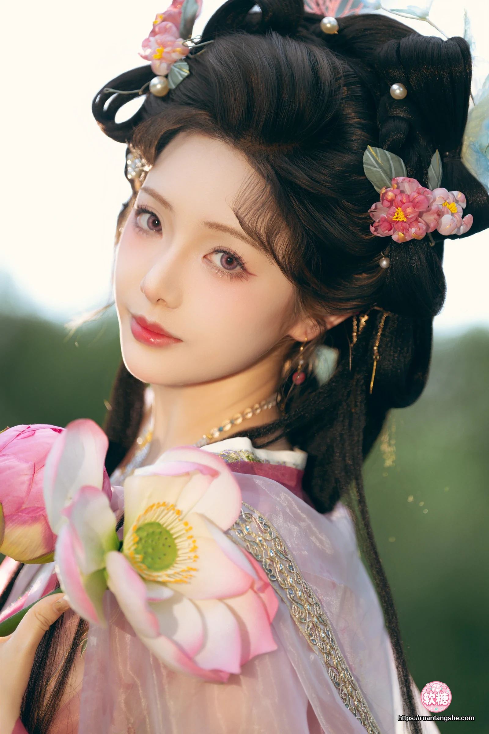 雯仔不讲道理 雯仔不讲道理 NO.107 - 祝您中秋快乐owo