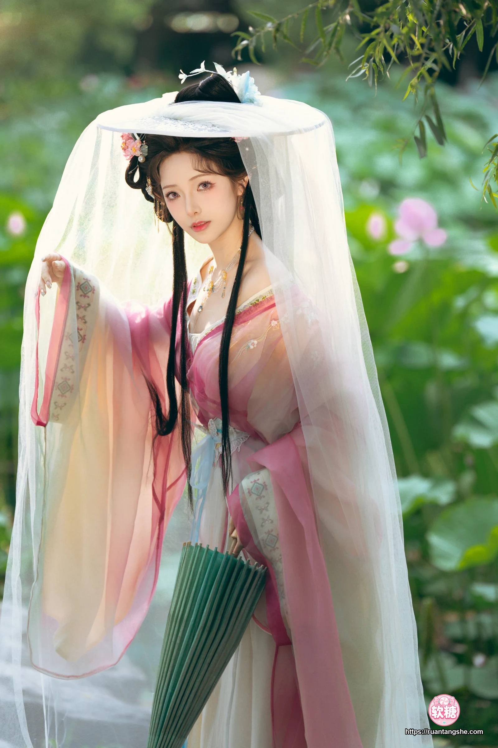 雯仔不讲道理 雯仔不讲道理 NO.107 - 祝您中秋快乐owo