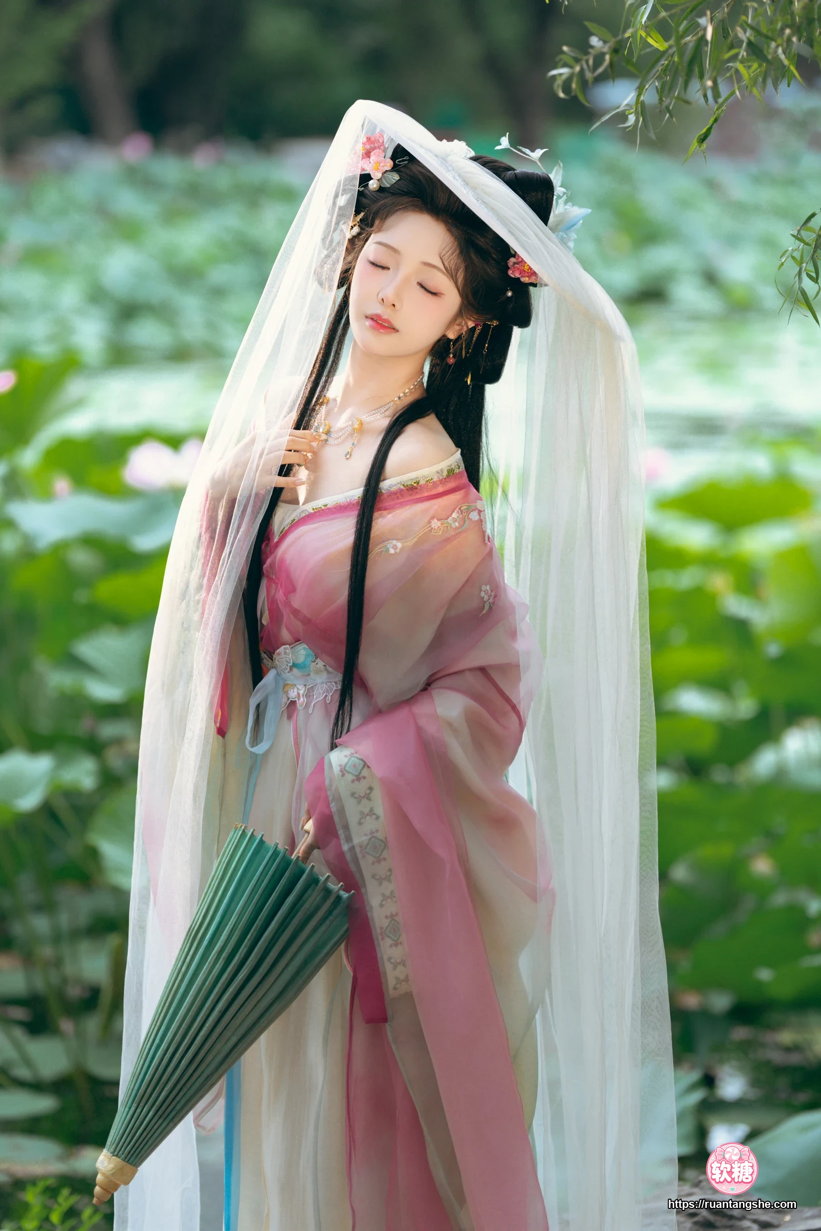 雯仔不讲道理 雯仔不讲道理 NO.107 - 祝您中秋快乐owo