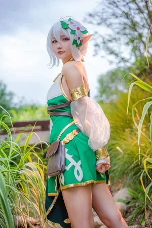 星之迟迟《《秘密花园》 可可萝》写真图集 17P｜在线预览与图包下载