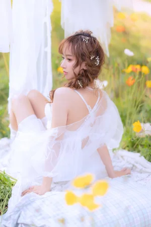过期米线线喵《夏日限定 晒衣服》写真图集 41P｜在线预览与图包下载