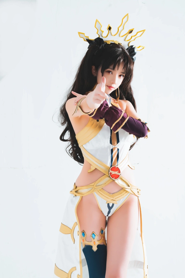 桜桃喵《弓凛》写真图集 44P｜在线预览与图包下载