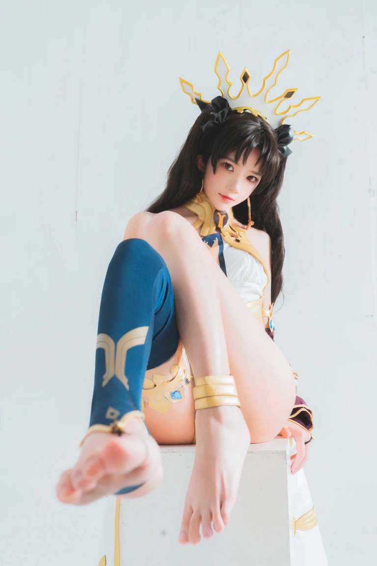 桜桃喵《弓凛》写真图集 44P｜在线预览与图包下载
