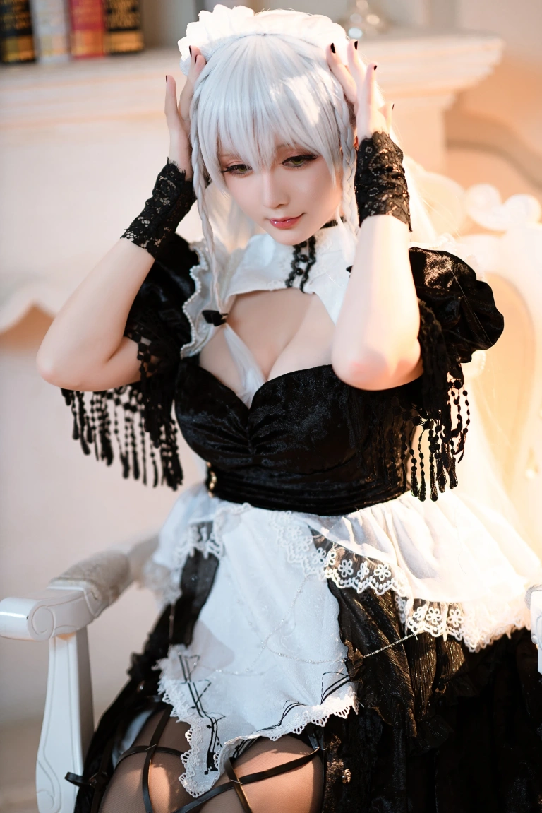 星之迟迟《《R-Maid》 赫敏》写真图集 30P｜在线预览与图包下载