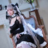 星之迟迟《《R-Maid》 可畏》写真图集 35P｜在线预览与图包下载