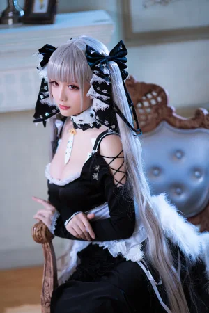 星之迟迟《《R-Maid》 可畏》写真图集 35P｜在线预览与图包下载