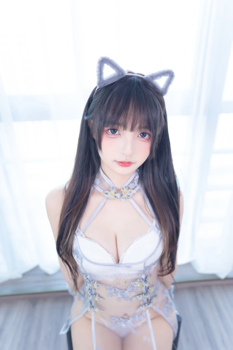 神楽坂真冬《第四季 序号24：《羞涩喵喵》》写真图集 75P｜在线预览与图包下载
