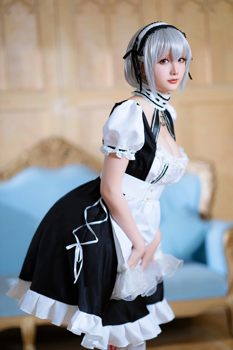 星之迟迟《《R-Maid》 天狼星》写真图集 20P｜在线预览与图包下载