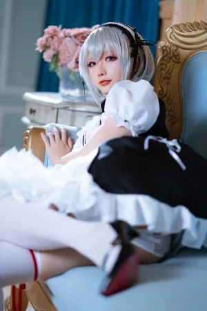 星之迟迟《《R-Maid》 天狼星》写真图集 20P｜在线预览与图包下载