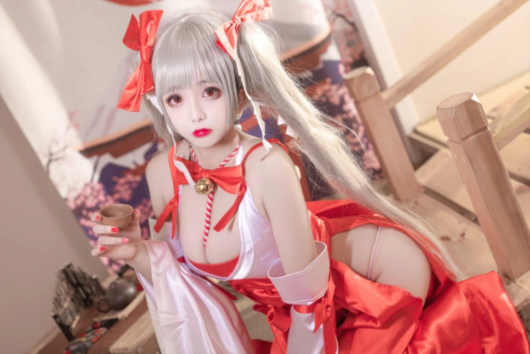 日奈娇(椎名莜)《碧蓝航线 可畏巫女》写真图集 41P｜在线预览与图包下载