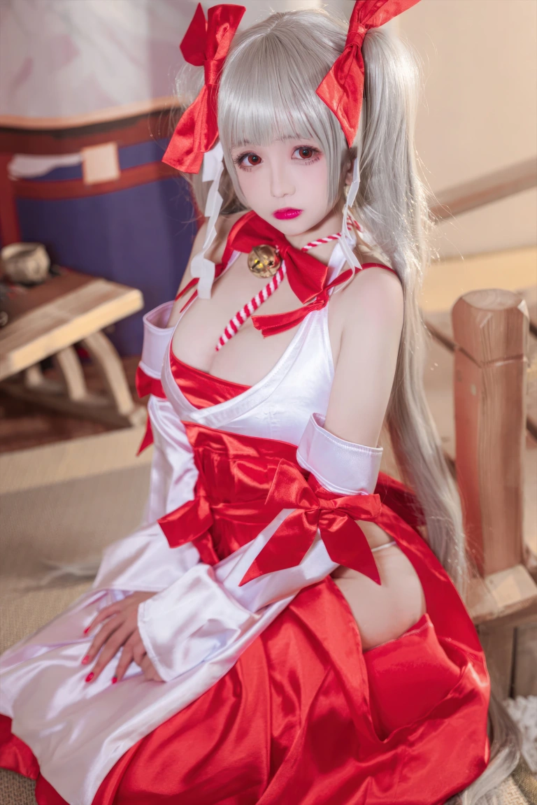 日奈娇(椎名莜)《碧蓝航线 可畏巫女》写真图集 41P｜在线预览与图包下载
