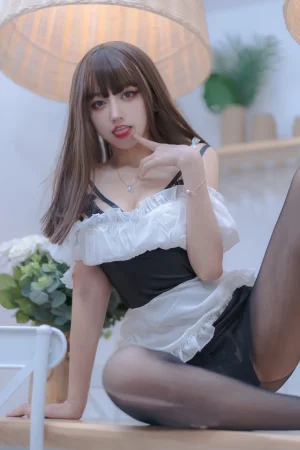 过期米线线喵《女仆使用手册》写真图集 69P｜在线预览与图包下载