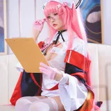 星之迟迟《《R-Maid》 英仙座护士》写真图集 20P｜在线预览与图包下载