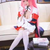 星之迟迟《《R-Maid》 英仙座护士》写真图集 20P｜在线预览与图包下载