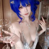 蜜汁猫裘《碧蓝航线 圣路易斯礼服自拍》写真图集 16P+1V｜在线预览与图包下载