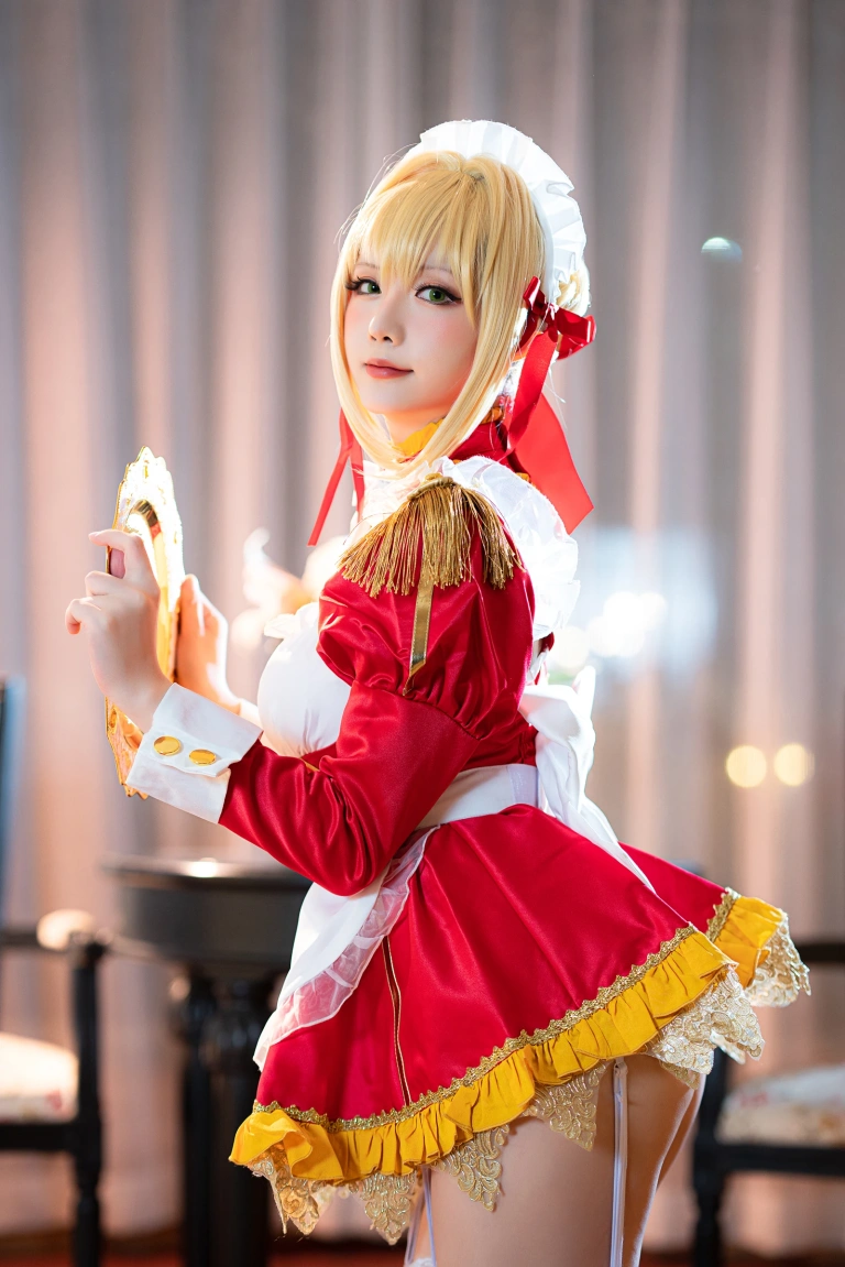 星之迟迟《《御主人様》 尼禄女仆》写真图集 25P｜在线预览与图包下载