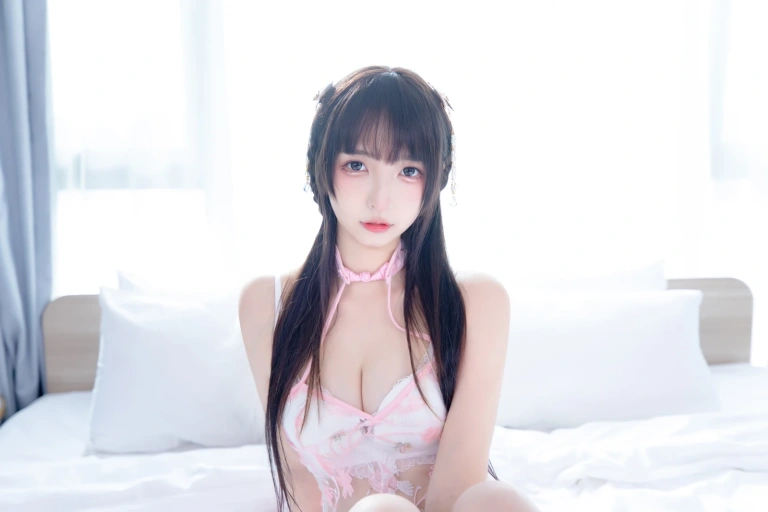 神楽坂真冬《第四季 序号21：《小鸟依人》》写真图集 75P｜在线预览与图包下载
