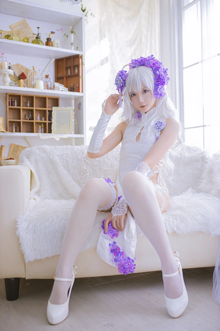 星之迟迟《《花鸟风月》 花与旗袍 白》写真图集 20P｜在线预览与图包下载