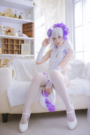 星之迟迟《《花鸟风月》 花与旗袍 白》写真图集 20P｜在线预览与图包下载