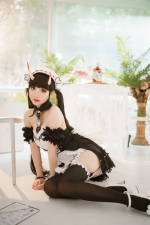 面饼仙儿《能代女仆》写真图集 31P｜在线预览与图包下载
