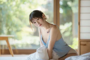 念雪《夏天日记》写真图集 27P｜在线预览与图包下载
