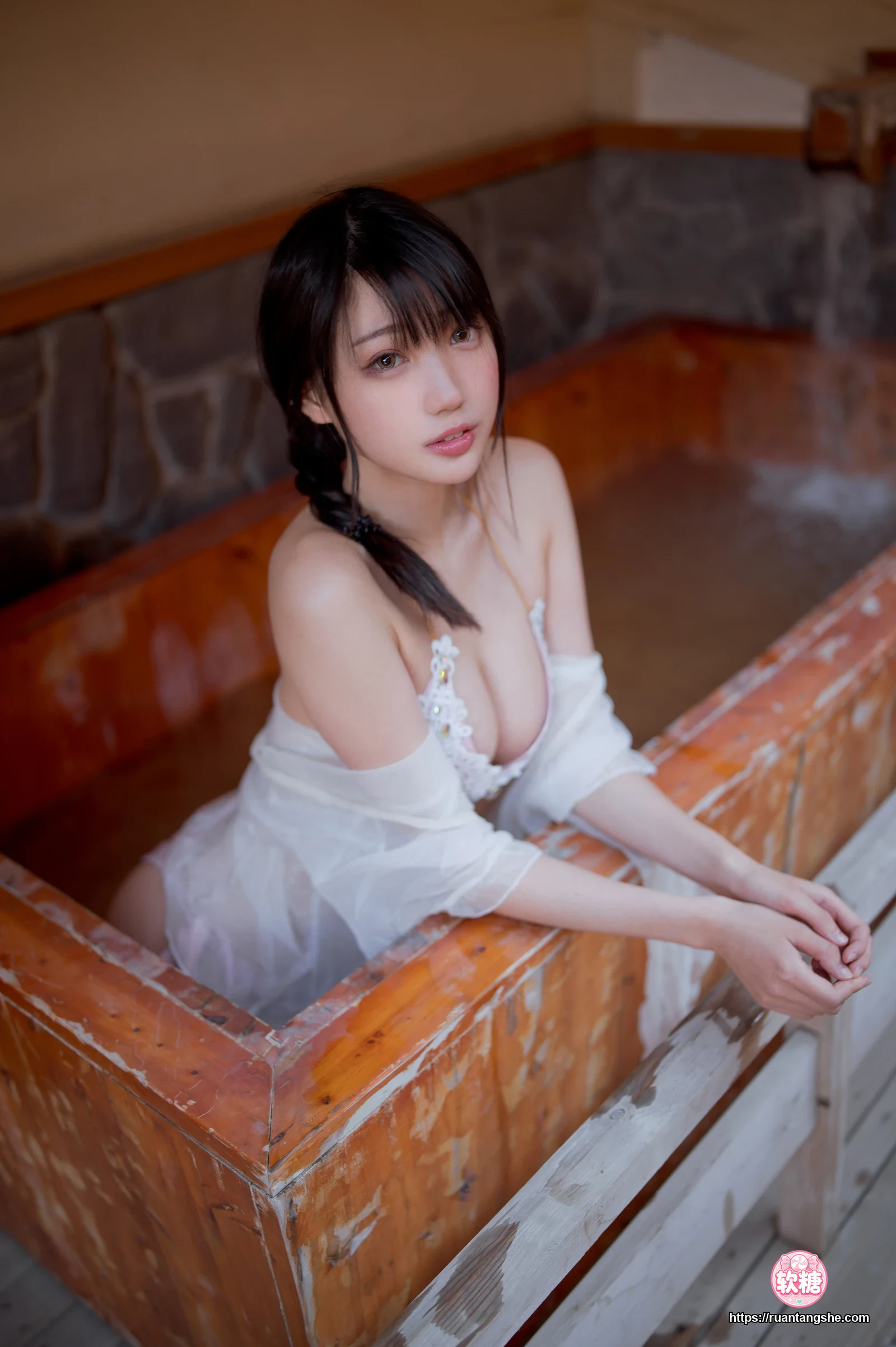 周叽是可爱兔兔 周叽是可爱兔兔 NO.11 - 温泉女友